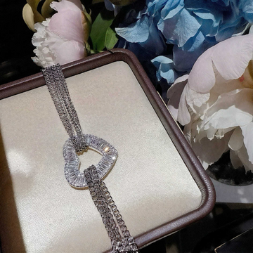 Heart - shaped zircon bracelet