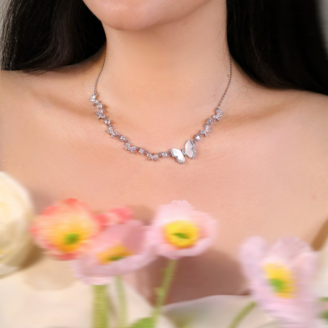 Butterfly Mother-of-Pearl Irregular Zircon Necklace: Whimsical Elegance