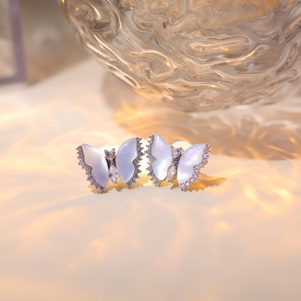 young women accessories